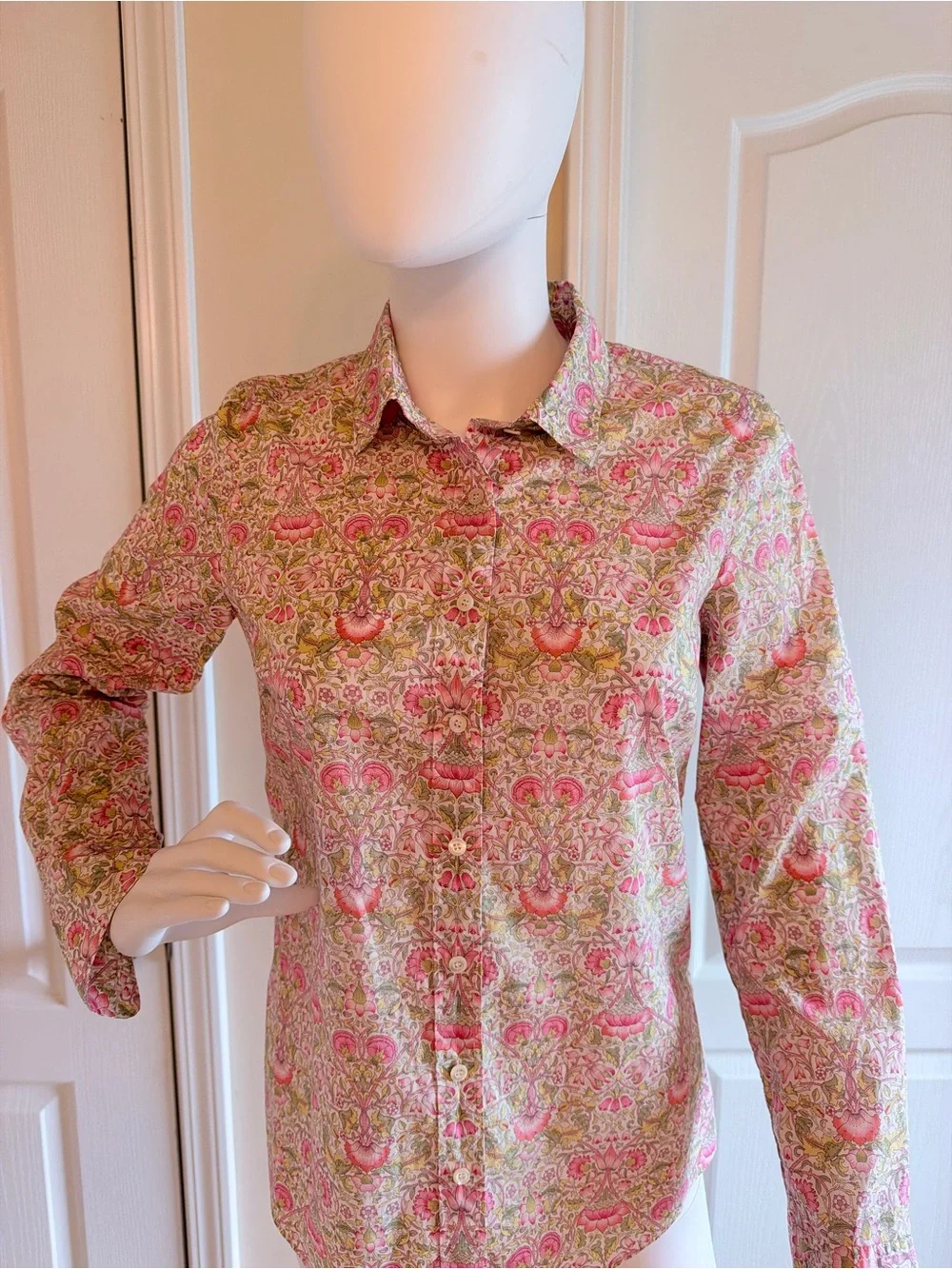 J.Crew Liberty Art Fabric Collection Women's Pink Floral Button-Up Shirt Size 2